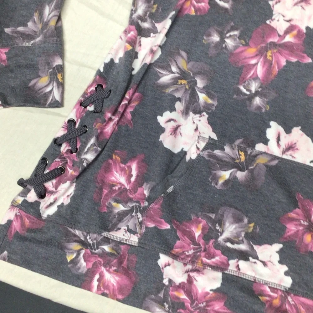 Floral Print Hooded Sweatshirt - Gray & Pink - Picture 5 of 10